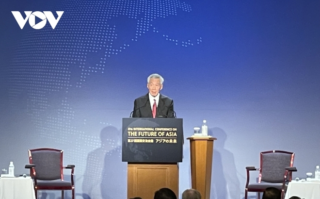 Thủ tướng Singapore Lý Hiển Long phát biểu tại hội nghị.