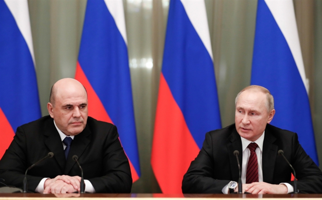 Thủ tướng Nga Mikhail Mishustin cùng Tổng thống Nga Vladimir Putin. Ảnh: Sputnik
