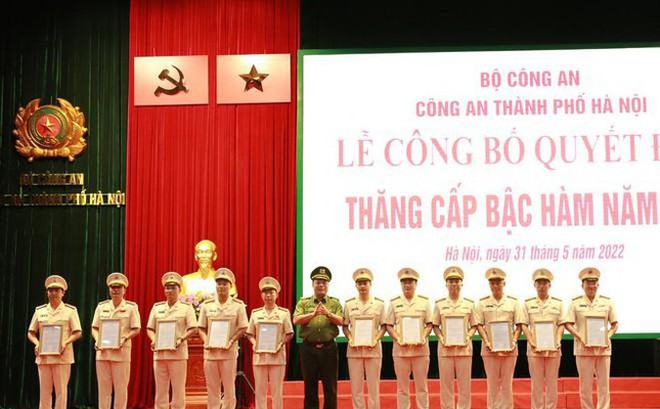 Gần 6 nghìn cán bộ chiến sĩ Công an TP Hà Nội được thăng cấp bậc hàm năm 2022. Ảnh: ANTĐ