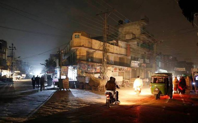 Tình trạng mất điện ở Pakistan. Ảnh: AP