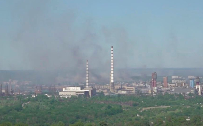 Khu vực nhà máy hoá chất Azot. (Ảnh: Reuters)