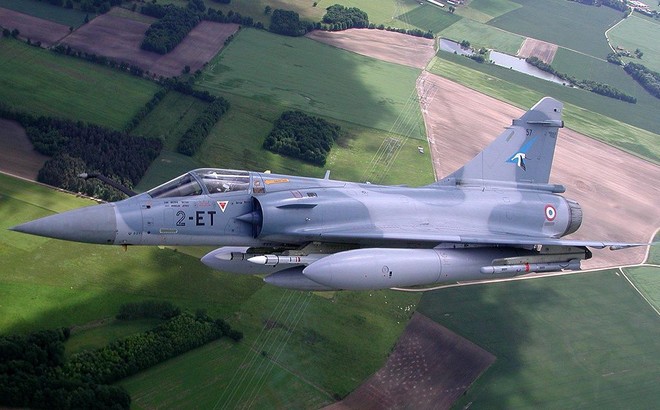 Máy bay chiến đấu Mirage 2000