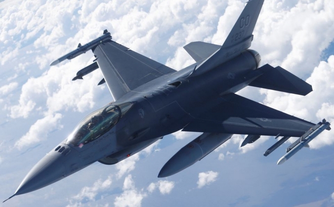 Tiêm kích F-16. Ảnh: Reuters
