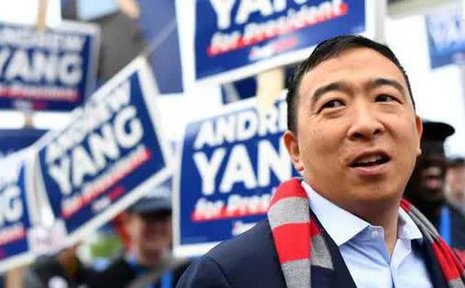 Doanh nhân gốc Á Andrew Yang từng là ứng viên tranh cử tổng thống của đảng Dân chủ. Ảnh: Reuters