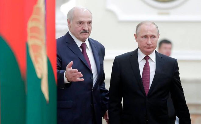 Tổng thống Belarus Alexander Lukashenko và Tổng thống Nga Vladimir Putin. Ảnh: Tass