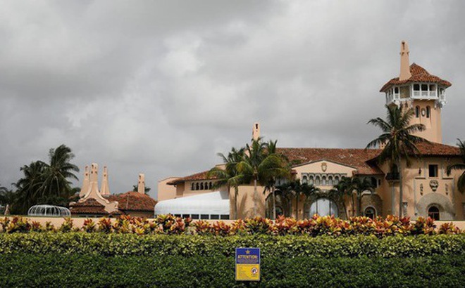 Dinh thự Mar-a-Lago của ông Trump tại bang Florida - Ảnh: REUTERS