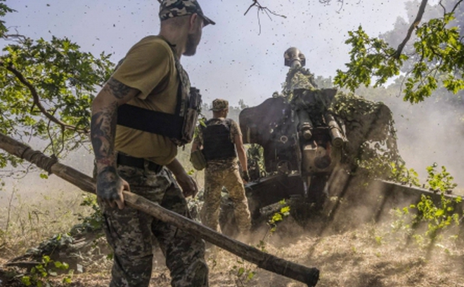 Một đội pháo binh Ukraine ở Bakhmut. Ảnh: New York Times