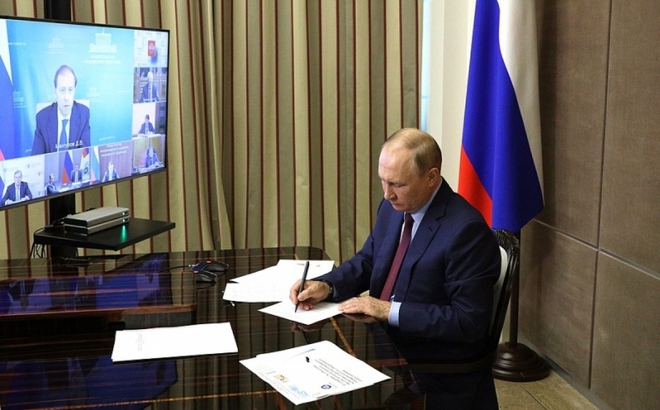 Tổng thống Nga V.Putin tại cuộc họp. Ảnh: kremlin.ru