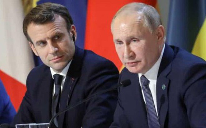 Tổng thống Pháp Emmanuel Macron và Tổng thống Nga Vladimir Putin. Ảnh: Reuters
