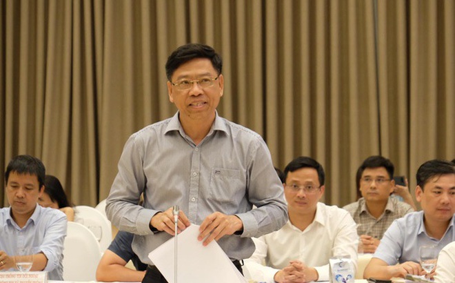 Thứ trưởng Bộ Giao thông vận tải Nguyễn Xuân Sang thông tin về việc giảm giá cước vận tải - Ảnh: NGUYÊN BẢO