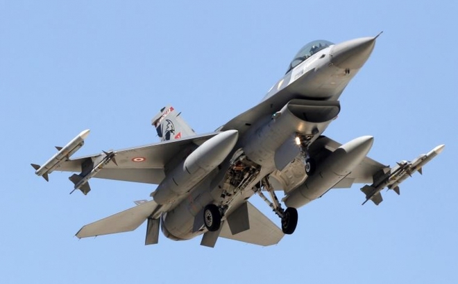 Một chiếc tiêm kích F-16 của Không quân Thổ Nhĩ Kỳ. Ảnh: Reuters