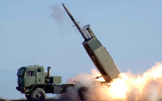 Mỹ khai hỏa hệ thống HIMARS. Ảnh: wikipedia