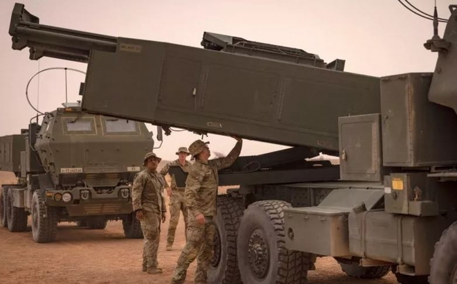 Hệ thống pháo phản lực HIMARS M142. Ảnh: Getty