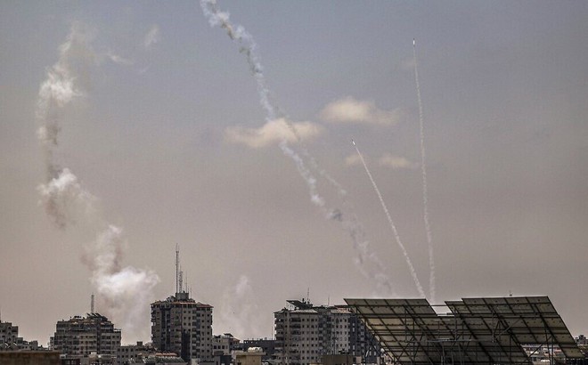 Rocket phóng từ Dải Gaza ngày 6/8. Ảnh: Flash90