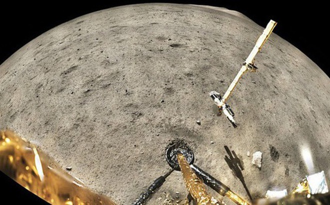 Khoáng chất mới được phát hiện từ các mẫu đất đá trên Mặt trăng - Ảnh: SOUTH CHINA MORNING POST