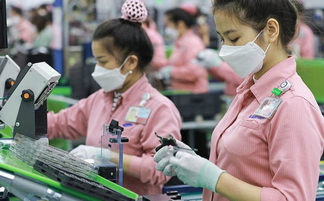 Nhiều tập đoàn đa quốc gia từ Intel, Samsung đã có động thái mở rộng đầu tư nghiên cứu, sản xuất chip cũng như chất bán dẫn tại Việt Nam. (Ảnh minh họa - Ảnh: Báo Đầu tư)