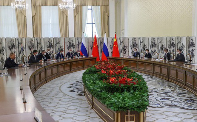 Quang cảnh cuộc hội đàm của Tổng thống Nga Putin và Chủ tịch Trung Quốc Tập Cận Bình - Ảnh: REUTERS