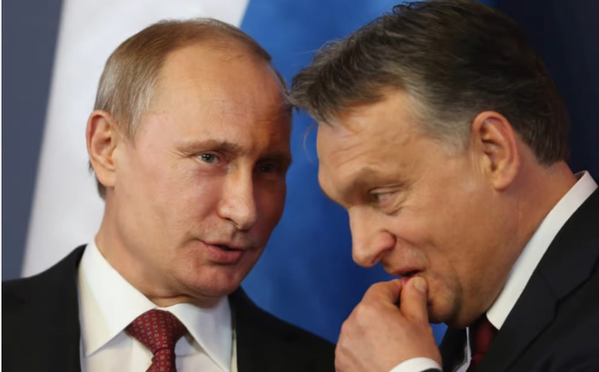 Tổng thống Nga Putin (trái) và Thủ tướng Hungary Orban. Ảnh: Politico.eu