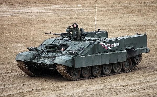 Xe được thiết kế dựa trên khung gầm T-72. Ảnh: vitaly kuzmin