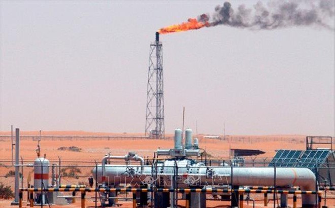 Một cơ sở khai thác dầu của Các tiểu vương quốc Arab thống nhất (UAE). Ảnh: EPA/TTXVN