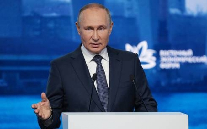 Tổng thống Nga Vladimir Putin phát biểu tại Diễn đàn Kinh tế phương Đông ở Vladivostok ngày 7/9. Ảnh: RIA