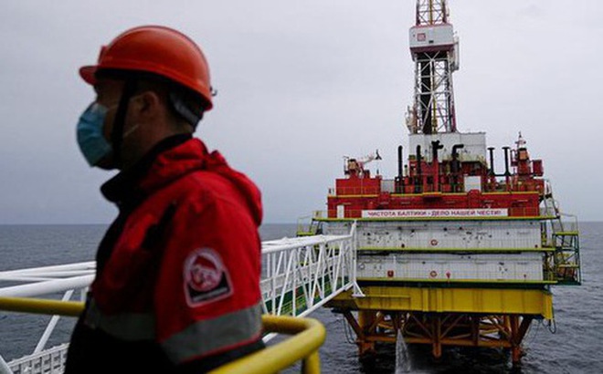 Giới hạn giá dầu nhằm mục đích làm tổn hại doanh thu của Matxcơva - Ảnh: REUTERS