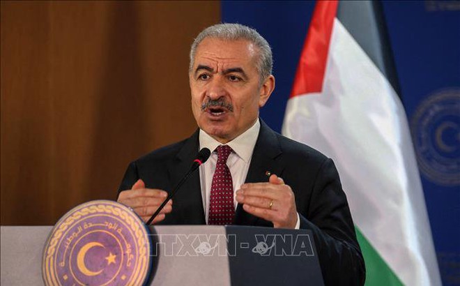 Thủ tướng Palestine Mohammed Ishtaye. Ảnh: AFP/TTXVN