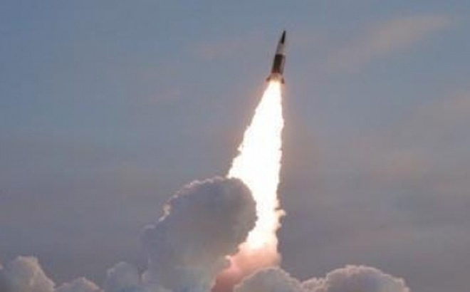 Một vụ phóng tên lửa của Triều Tiên. Ảnh: KCNA/Yonhap