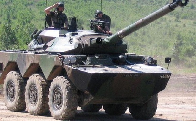 Pháp sẽ cung cấp xe tăng hạng nhẹ bánh lốp AMX-10 RC cho Ukraine. Ảnh: Francex