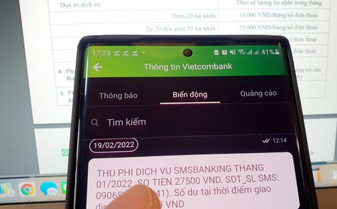 Các ngân hàng và nhà mạng đã thống nhất thu phí SMS Banking "trọn gói", thay vì khách hàng phải đóng theo số lượng tin nhắn phát sinh như hiện tại.