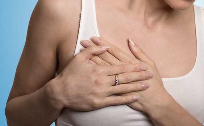 Cơn đau tim và các tình trạng tim mạch khác có thể gây ra cơn đau ở bất kì vị trí nào của ngực (Ảnh: ST)