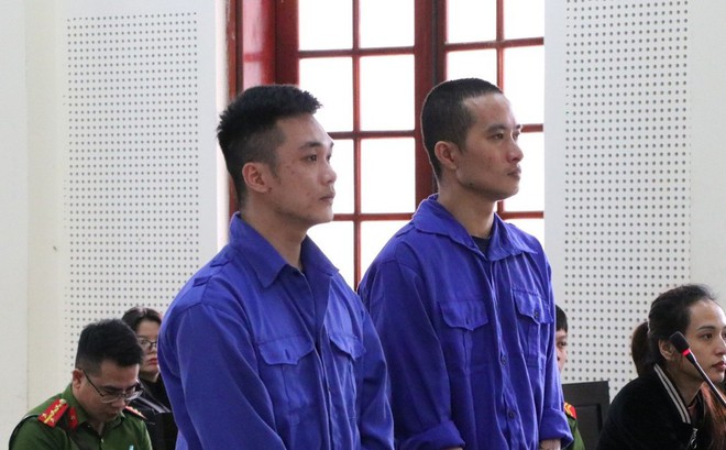 Hai bị cáo Lô Thanh Hải, Phạm Tùng Khánh tại phiên tòa