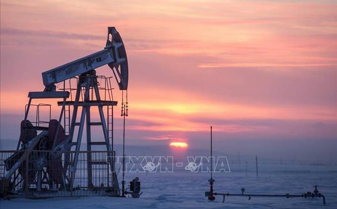 Một giàn khoan dầu tại Almetyevsk, Nga. Ảnh: TASS/TTXVN Một giàn khoan dầu tại Almetyevsk, Nga. Ảnh: TASS/TTXVN