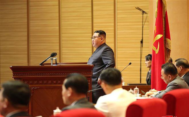 Nhà lãnh đạo Triều Tiên Kim Jong-un phát biểu tại một hội nghị toàn quốc ngày 11/8/2022. Ảnh: KCNA/TTXVN