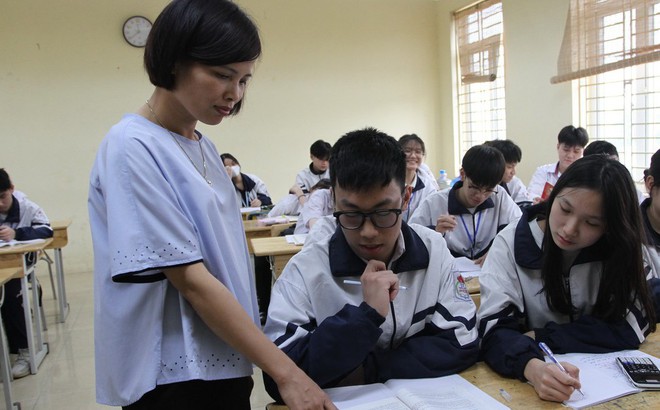 Học sinh Trường THPT Phùng Khắc Khoan trong giờ học.