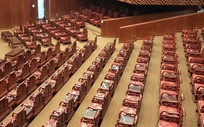 Tổng kinh phí cho hạng mục bàn ghế tại Nhà hát dân ca Quan họ Bắc Ninh đang gây tranh cãi có giá 6,3 tỷ đồng