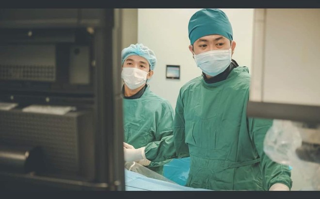 BS Huỳnh Hữu Danh xử trí túi phình mạch máu não tránh nguy cơ vỡ, xuất huyết và đột quỵ lần nữa cho bệnh nhi 3 tuổi.