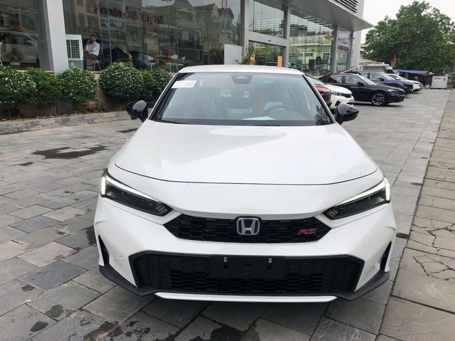 Honda Civic 2024 về đại lý: Không kèm "lạc", xe sẵn giao ngay nhưng số lượng cực ít - Ảnh 6.