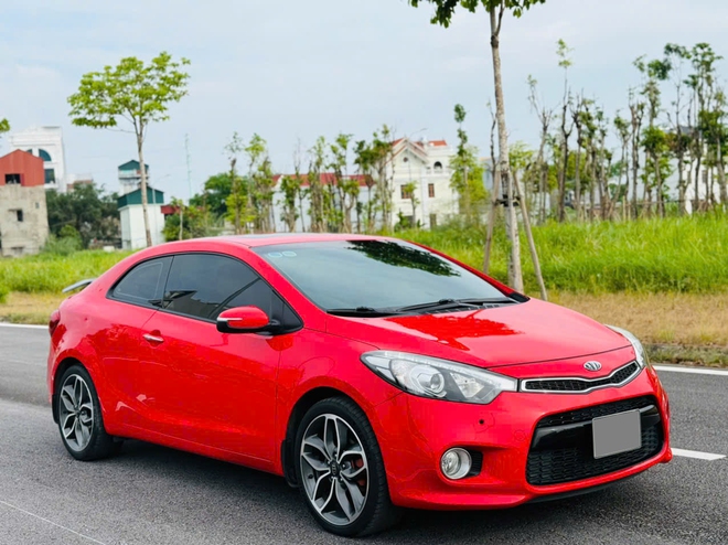 Kia Cerato 2 cửa ‘mua 1 tỷ bán còn lâu mới tới 4 đồng’, chủ xe cam kết nhập Hàn, zin từ A-Z - Ảnh 4.