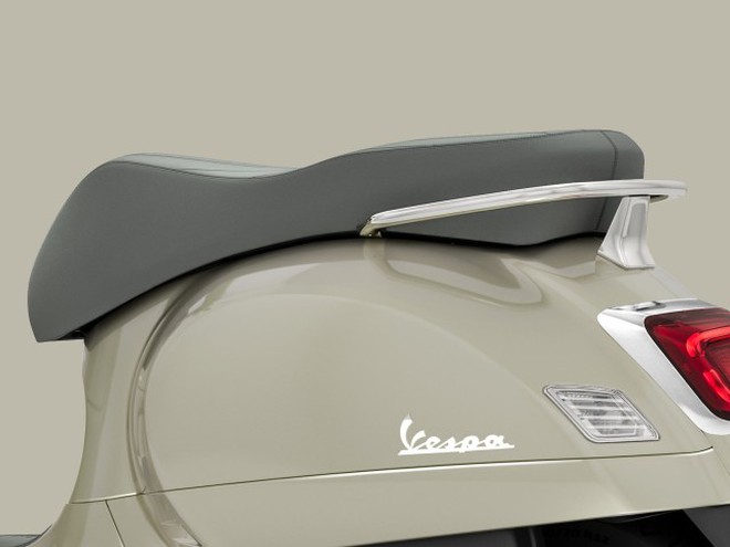 Chiếc Vespa mạnh nhất lịch sử ra mắt - Ảnh 7.