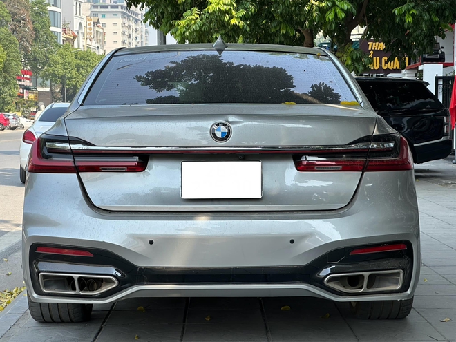 Chiếc BMW 7-Series rao bán gần 900 triệu nhưng sẽ khiến người khác tưởng rằng đi xe 3,5 tỷ chỉ nhờ 1 chi tiết - Ảnh 7.