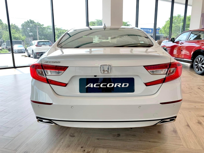 Honda Accord giảm giá 250 triệu tới tận Tết Nguyên đán, quyết thoát khỏi nhóm xe bán chậm - Ảnh 6.