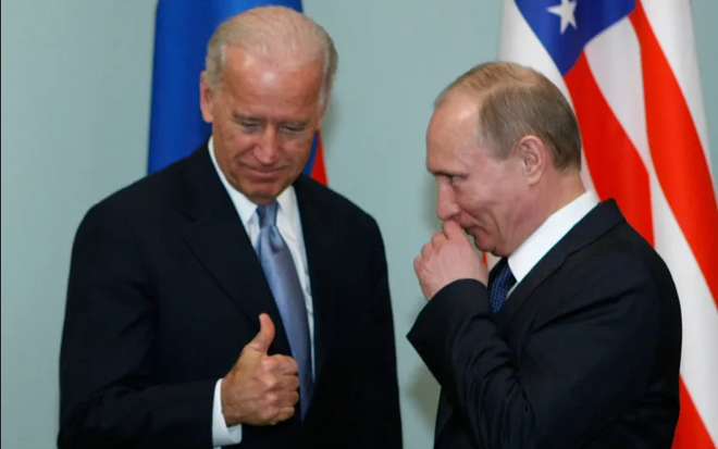 Tổng thống Mỹ Joe Biden và Tổng thống Nga Vladimir Putin. Ảnh: AP