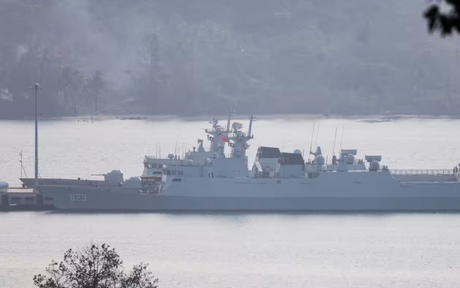 Tàu Hải quân Trung Quốc xuất hiện tại cảng Ream, Campuchia hôm 20/3. Ảnh: Nikkei