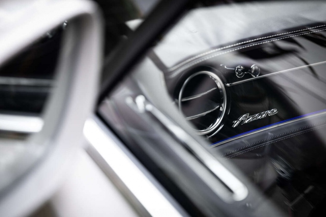 Chiêm ngưỡng Bentley Continental GT Azure giá 16 tỷ đồng- Ảnh 5.