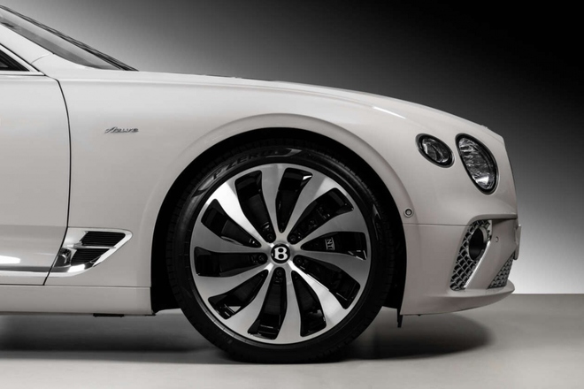 Chiêm ngưỡng Bentley Continental GT Azure giá 16 tỷ đồng- Ảnh 6.