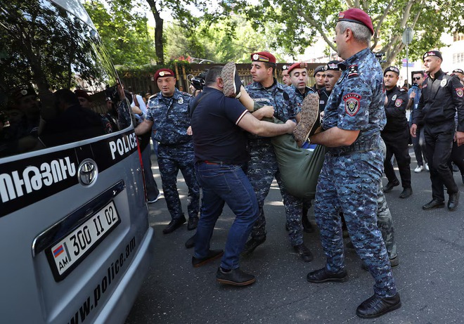 Armenia hỗn loạn, 100.000 người vây ép Thủ tướng từ chức: Chuyên gia cảnh báo hệ lụy khi 