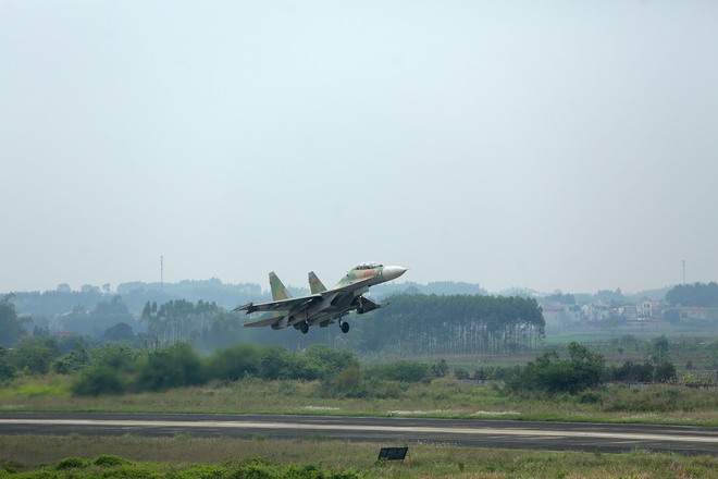 Dàn máy bay 29 chiếc sẽ xuất hiện trên bầu trời Hà Nội ngày trọng đại: Góp mặt của Su-30MK2, L39-NG, Yak-130?- Ảnh 15.