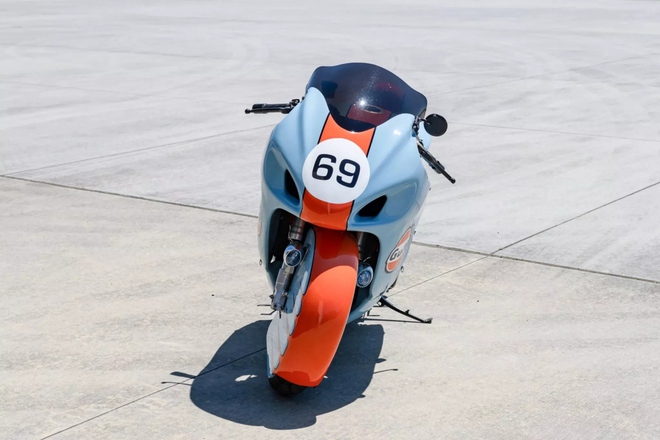 Chiêm ngưỡng chiếc mô tô Suzuki GSX 1300R Hayabusa với màu sơn độc đáo- Ảnh 5.