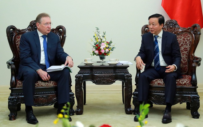 Phó Thủ tướng Trần Hồng Hà tiếp ông Sergey Kudryashov, Tổng Giám đốc Công ty dầu khí Zarubezhneft. Ảnh: VGP

